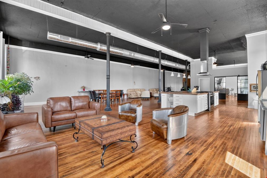 Benderz - 400 Washington St, Auburn IL  62615