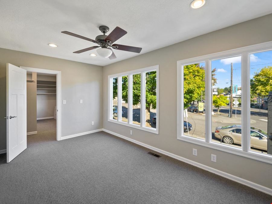 Hollywood/Laurelhurst Office Bldg Opportunity