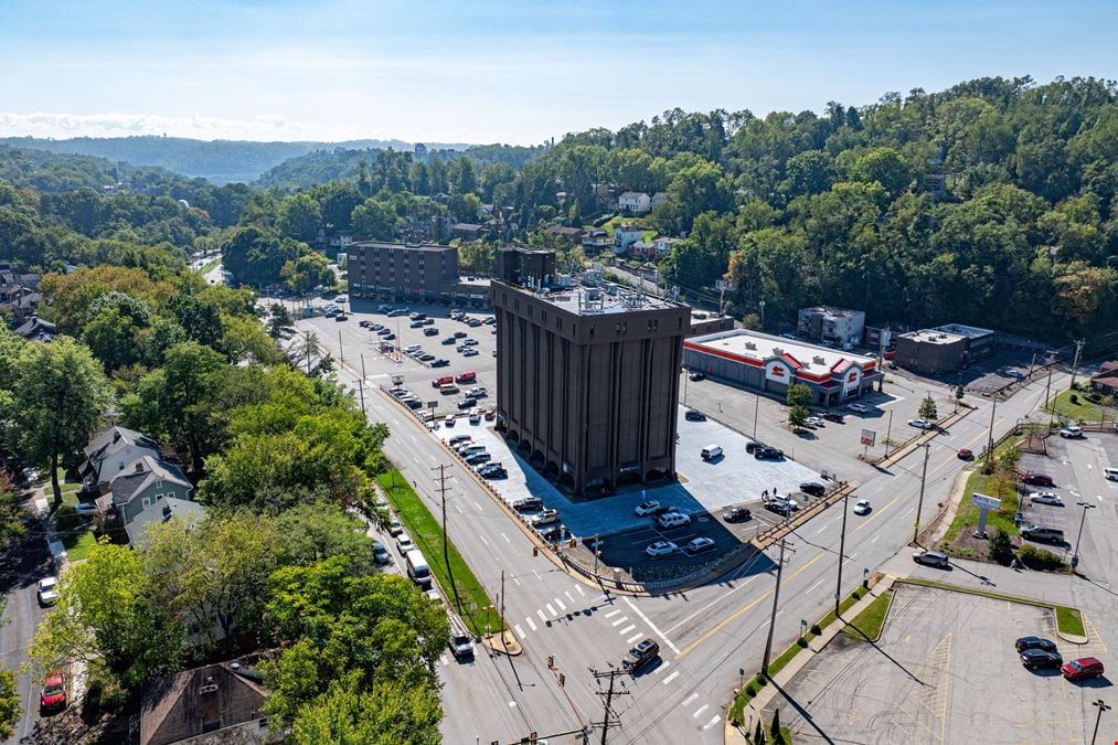 Forest Hills Plaza