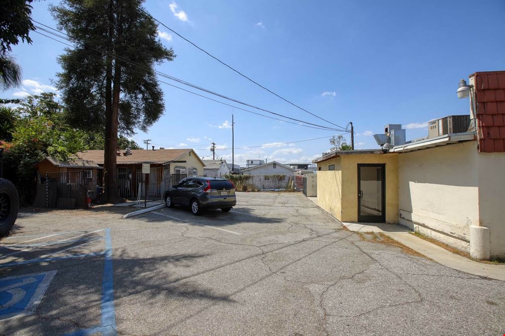 11218 Garvey Ave