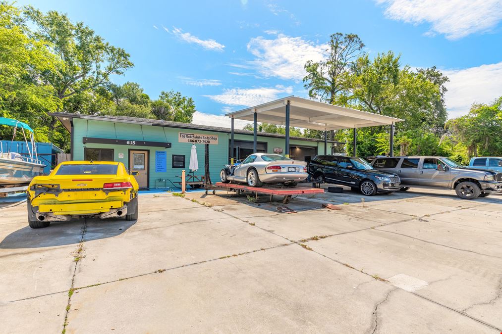 635 Carswell Ave