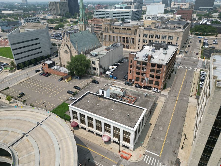 610 West Congress