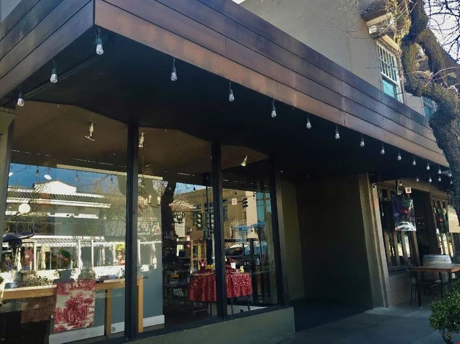 393 Main St with 392 Plaza South