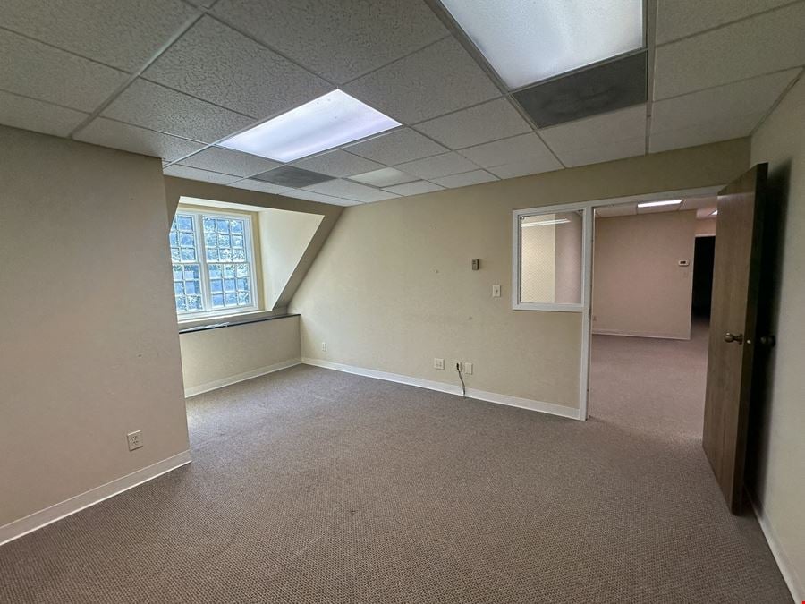 Office with Flex Space-Bearden Hill-Knoxville, TN