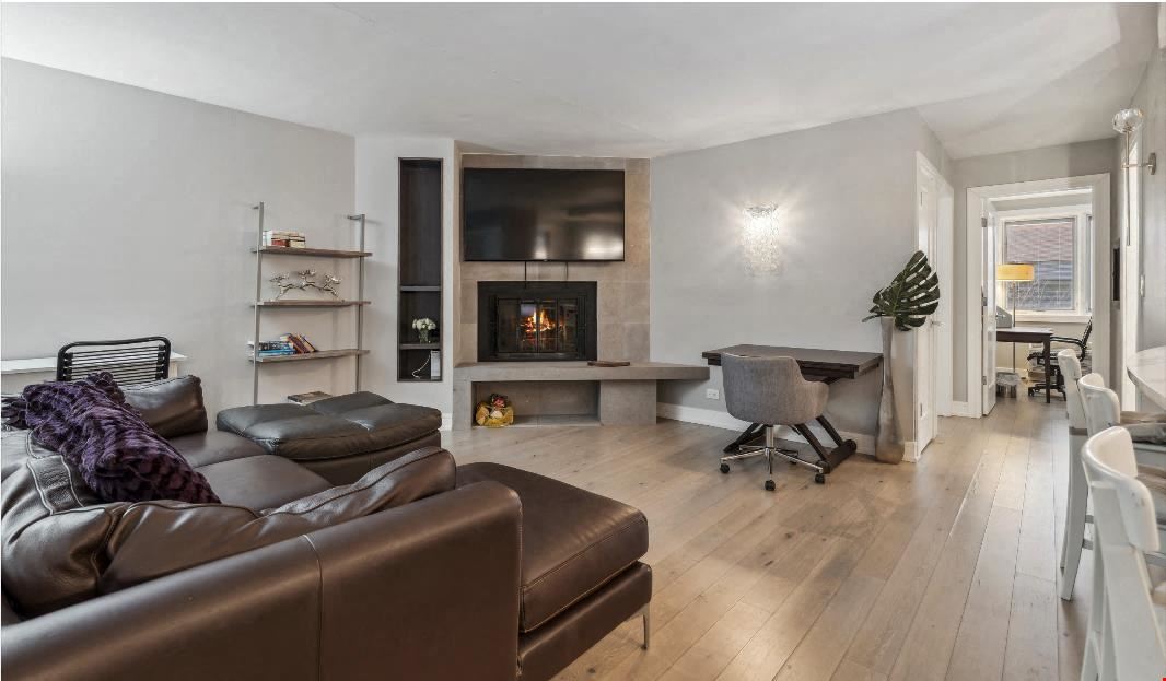 Chicago Airbnb / Development Opportunity