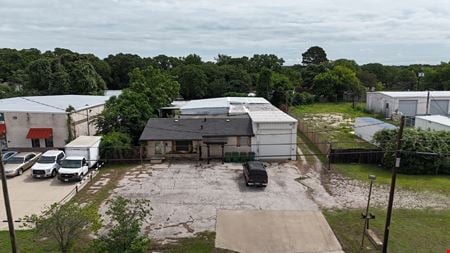 Preview of Industrial space for Rent at 428 W Kennedale Pkwy