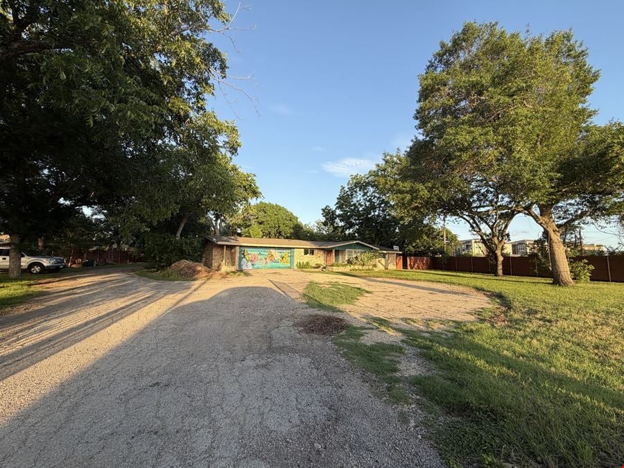 10817 Old San Antonio Rd