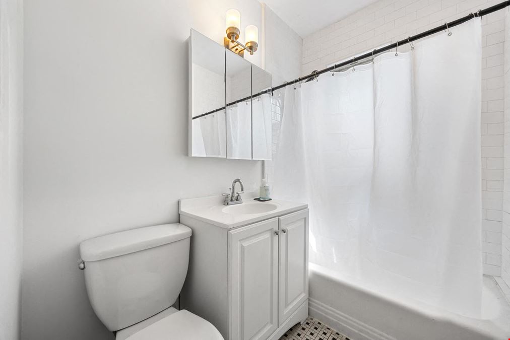 152-26/28 Northern Blvd