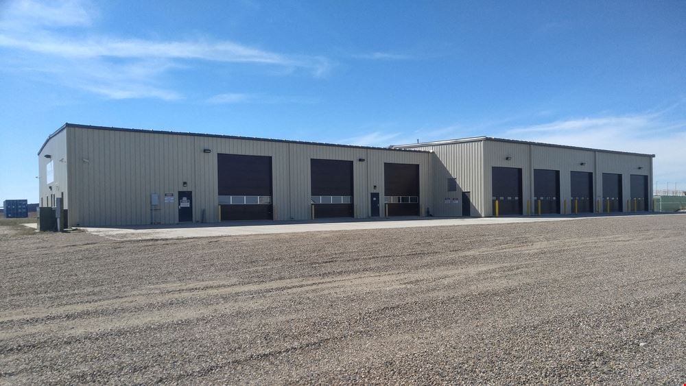 ±14,000 SF Industrial Shop | ±6.63 Fenced Yard | Williston ND