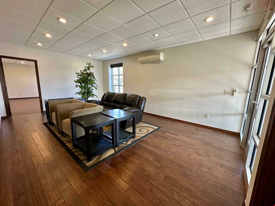 Office Warehouse Available - 4011 Business Park Dr.