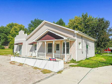 Preview of Retail space for Sale at 100-102 W Boone St