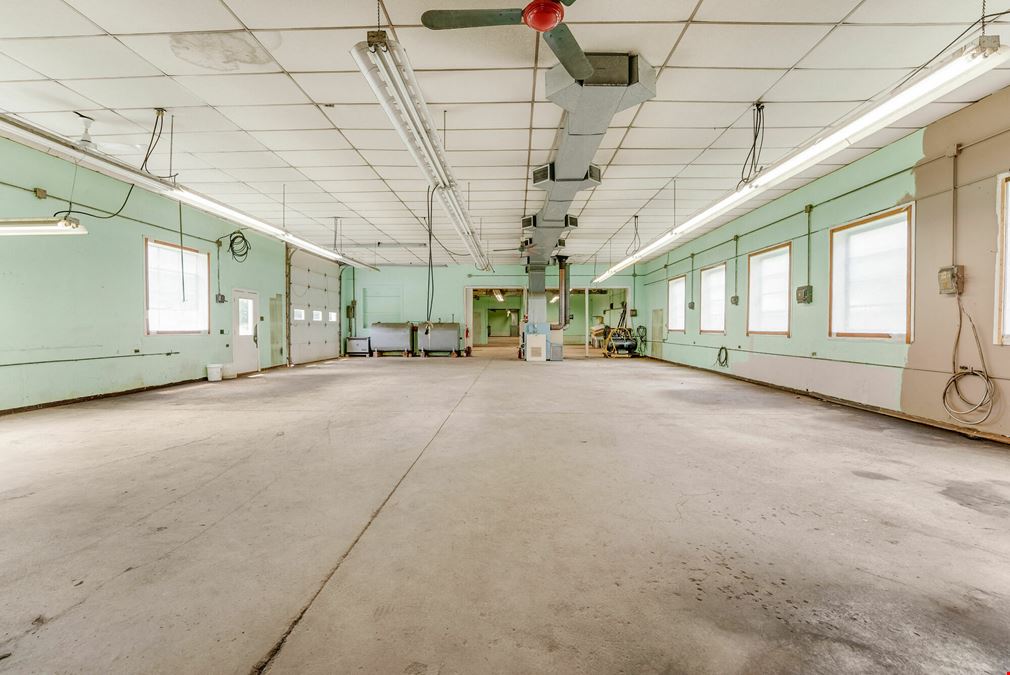 11.15-Acre Industrial Complex - Income Producing Property
