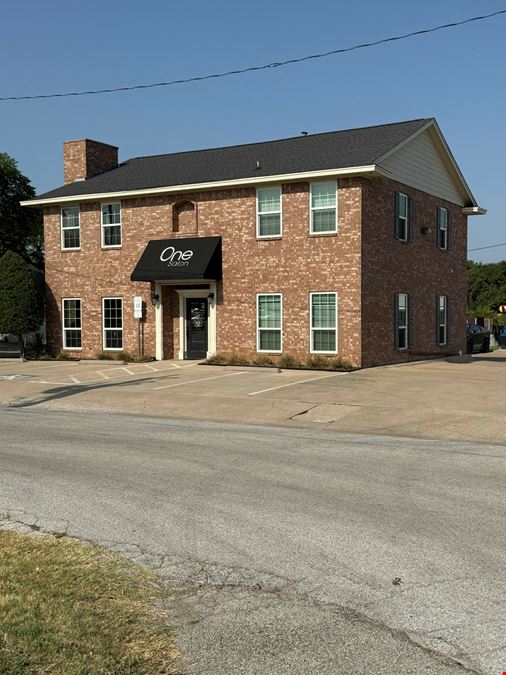 Office in Downtown Grapevine