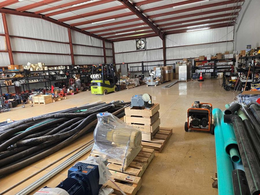 7800 sq foot Industrial Warehouse