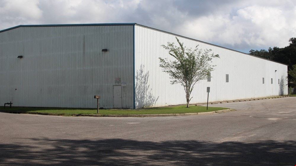 25,000sf Showroom/office/ Warehouse