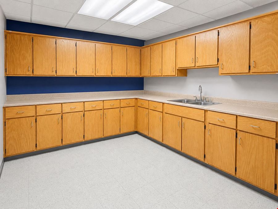 Professional Medical Office | Paris, TX