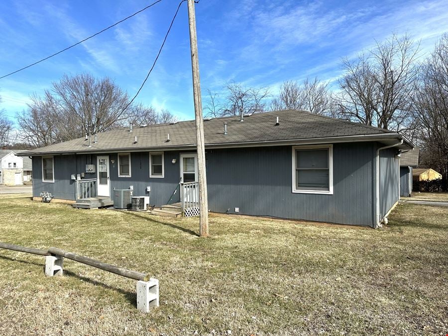 2 Duplexes For Sale On W Walnut In Springfield