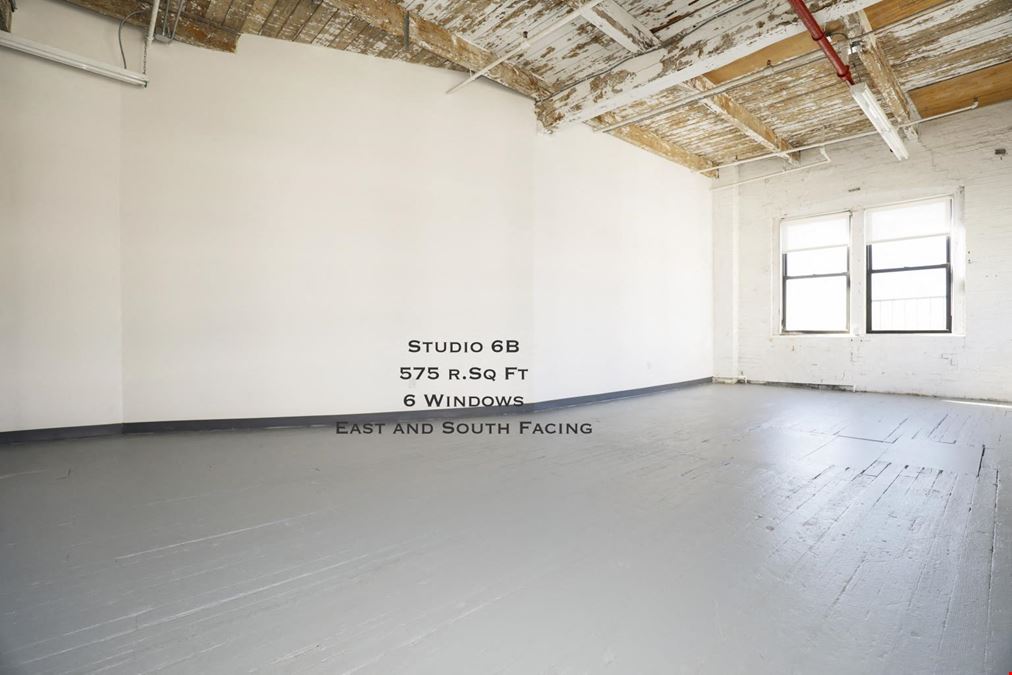Urban Yard + Footbridge + Queensbridge Studios in Prime Location LIC, Queens