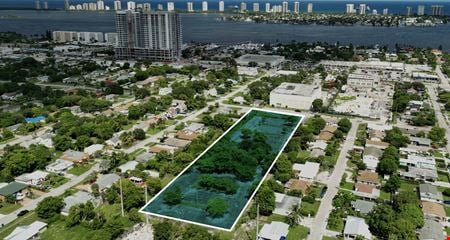 Preview of commercial space at 3571 AVENUE E, RIVIERA BEACH, FL 33404