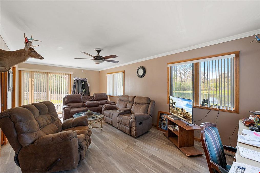 4376 Beecher Rd