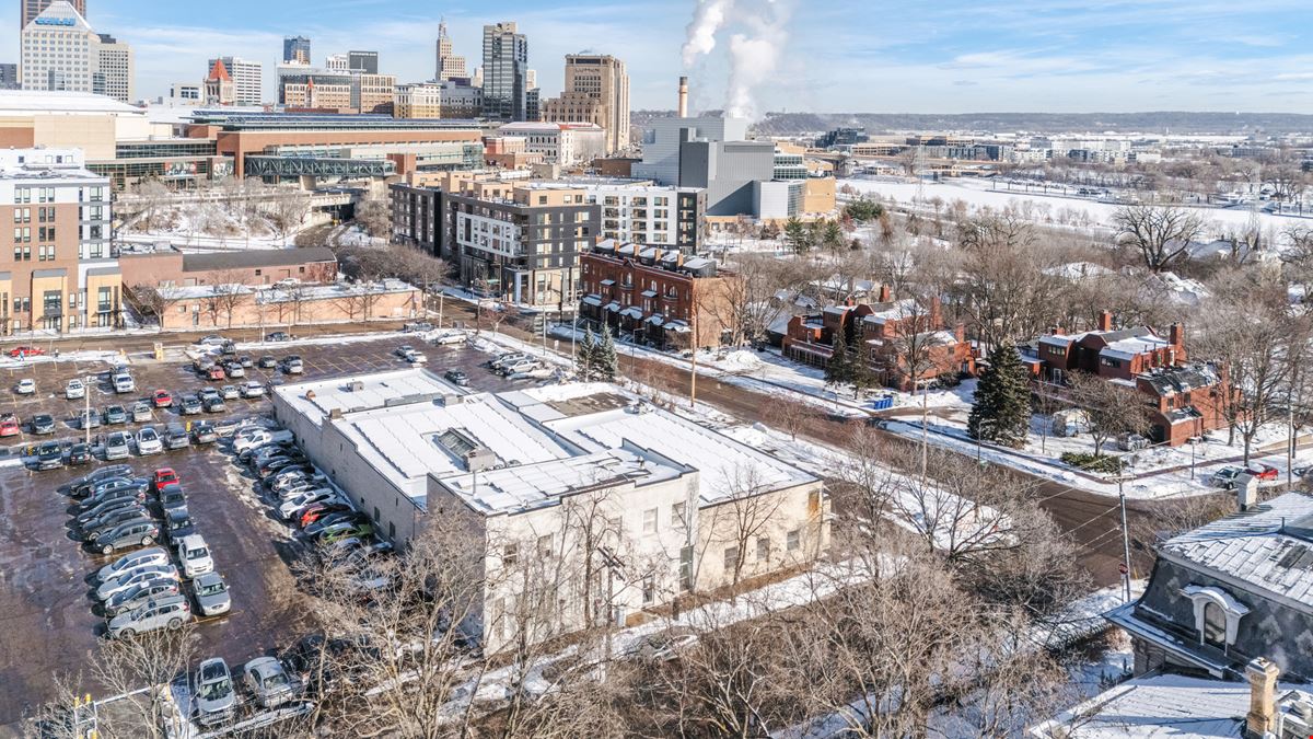 292 Walnut Street