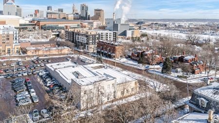 Preview of Industrial space for Rent at 292 Walnut Street