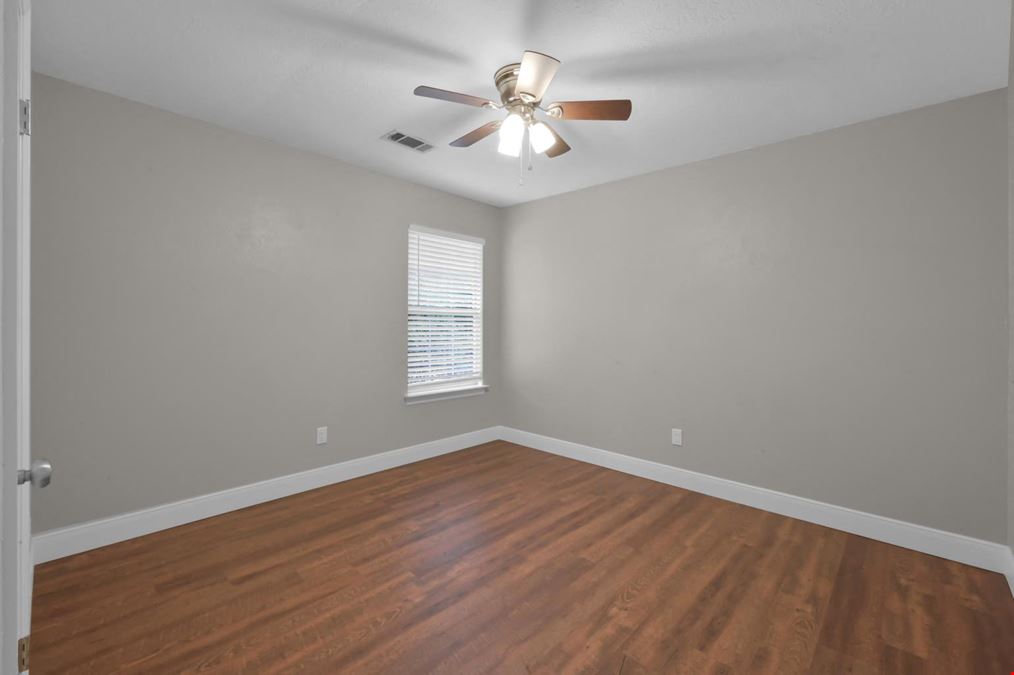 23 Greentwig Place