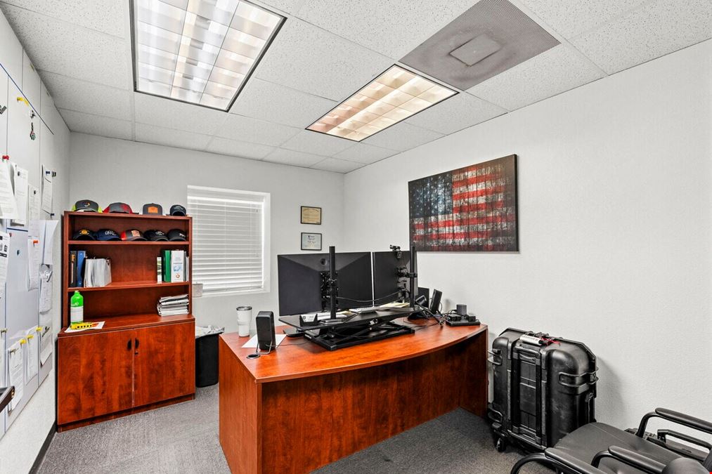 108 Commercial Pl