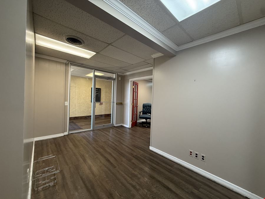 SCS Building Offices on Lewis