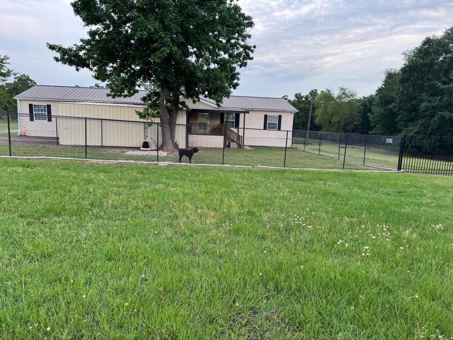 Flex Space Sale in Flint