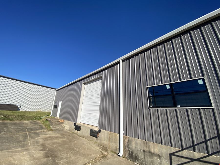 Renovated Ridgeland, MS - Warehouse For Lease