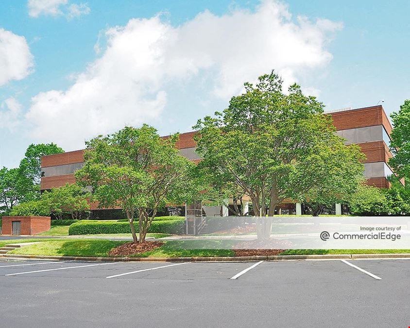 Brookfield Plaza