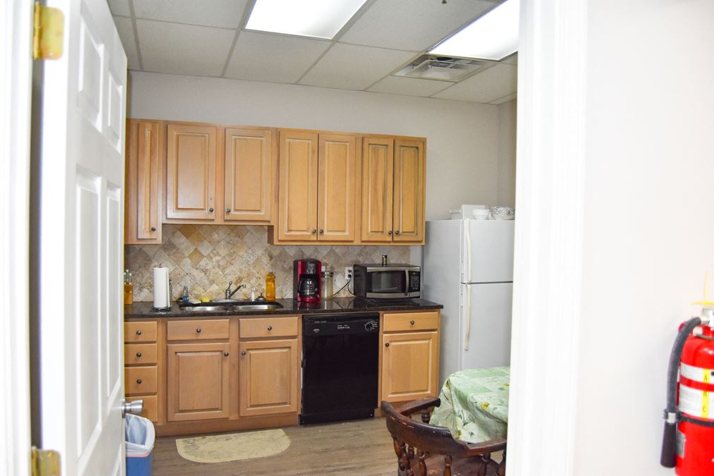 130 Commercial Ct