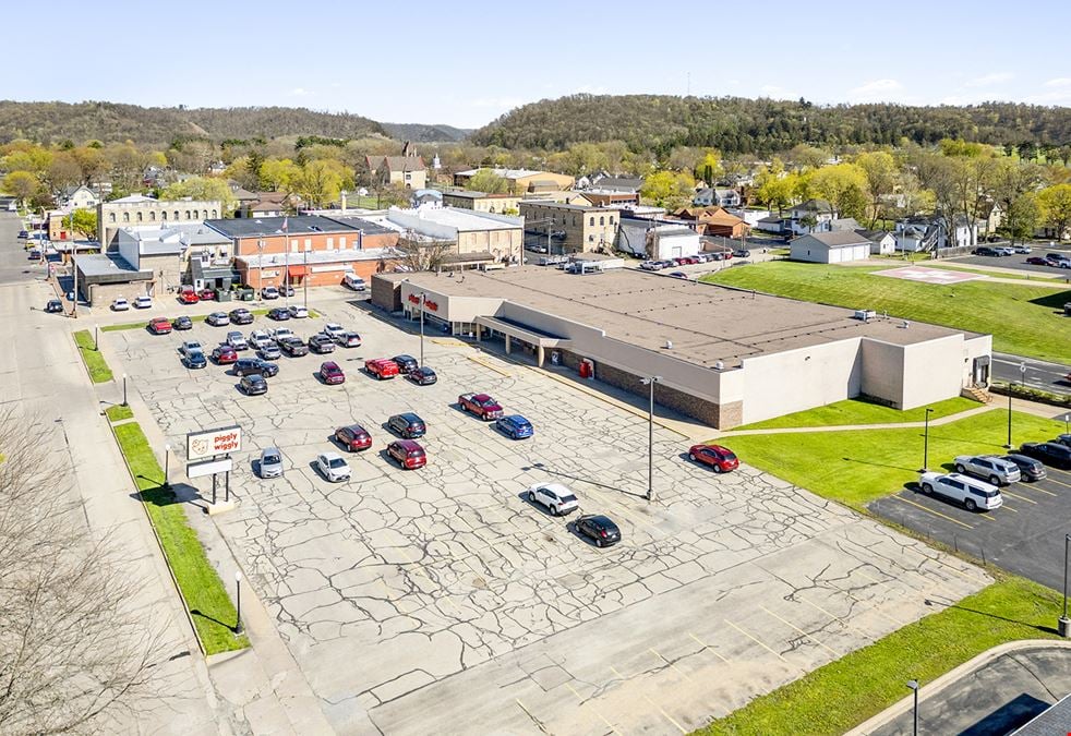 Essential Business Investment Opportunity - Piggly Wiggly Portfolio For Sale