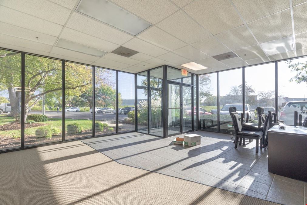 Lakefront Office/Warehouse Sublease