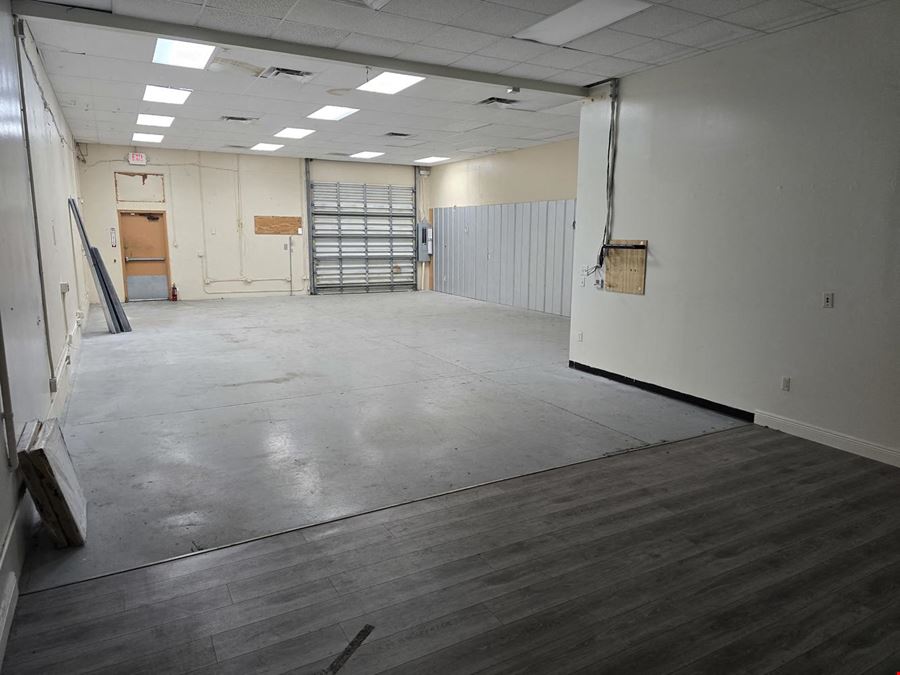 Corner Unit in Sunrise Industrial Park