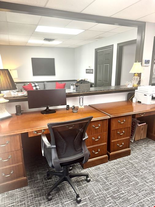 Turn Key Professional Office on Riverside Drive