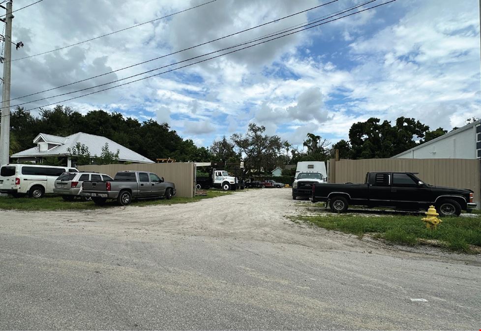 2,535SF Office/Warehouse in downtown Fort Myers