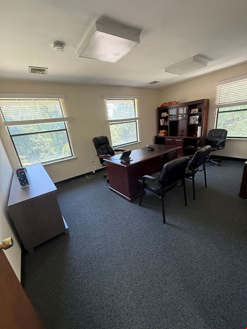 ±1,600 SF Office Condo For Lease