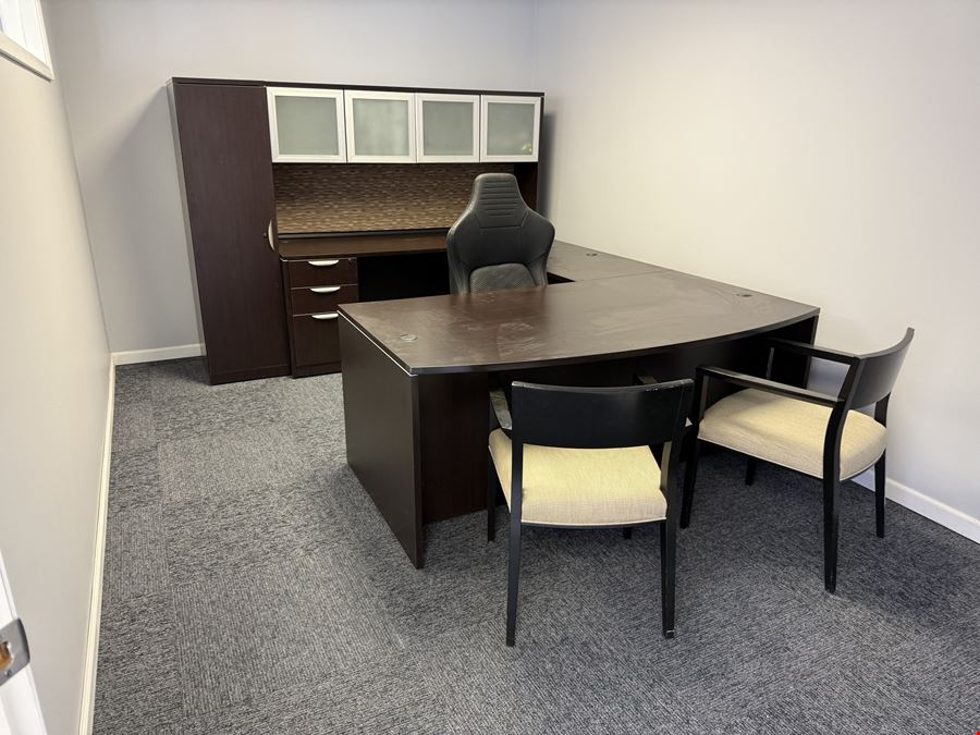 1,000 SF OFFICE SPACE FOR LEASE