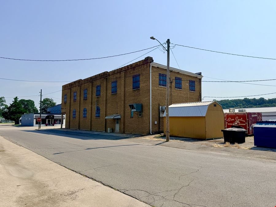 150 West Yoakum Avenue
