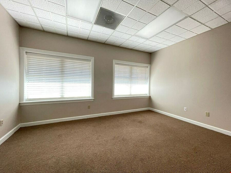 4210 NW 37th Place