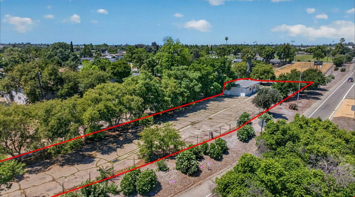 High Exposure Investor/ Owner User Opportunity in Fresno, CA