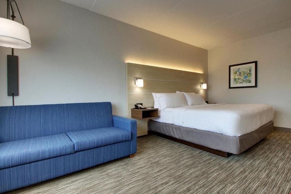 Holiday Inn Express & Suites - Elizabethtown, KY 