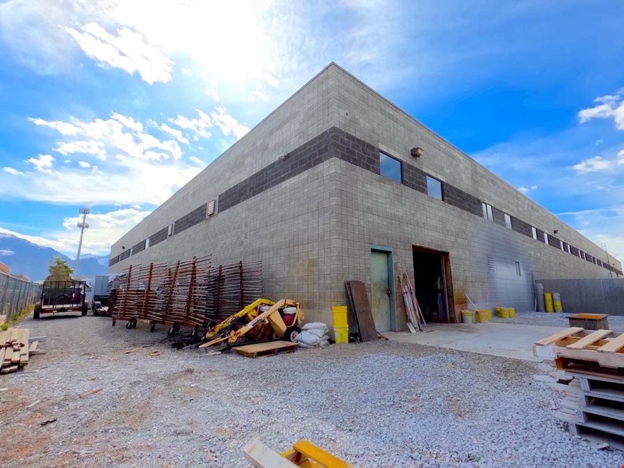 Rare 7,613 SF Owner-User Office/Warehouse