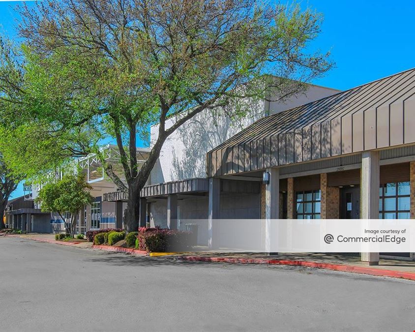 Northwood Plaza