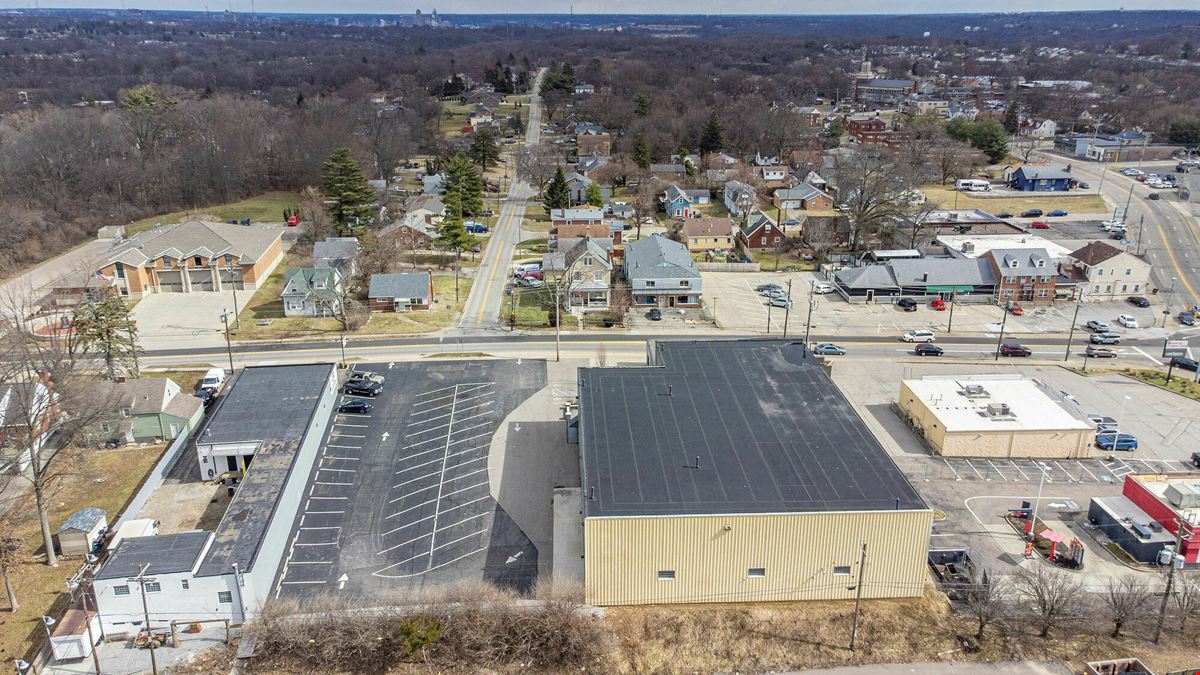 Industrial/Flex With Storage | For Lease