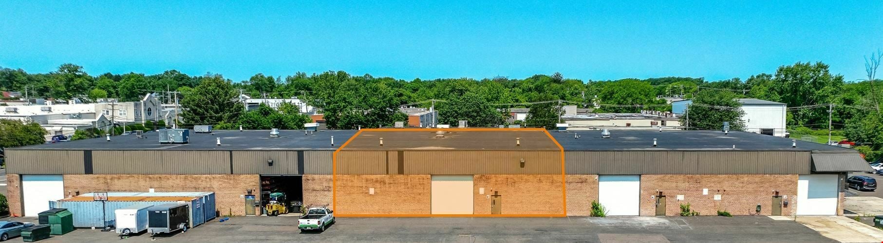 10,080± SF Industrial / Warehouse Space
