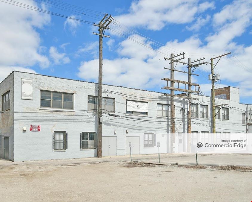 1801 & 1803 West Byron Street