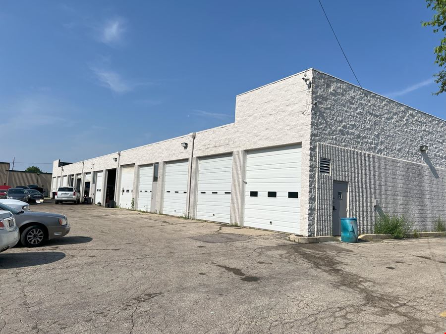 8025-8055 N 76th St
